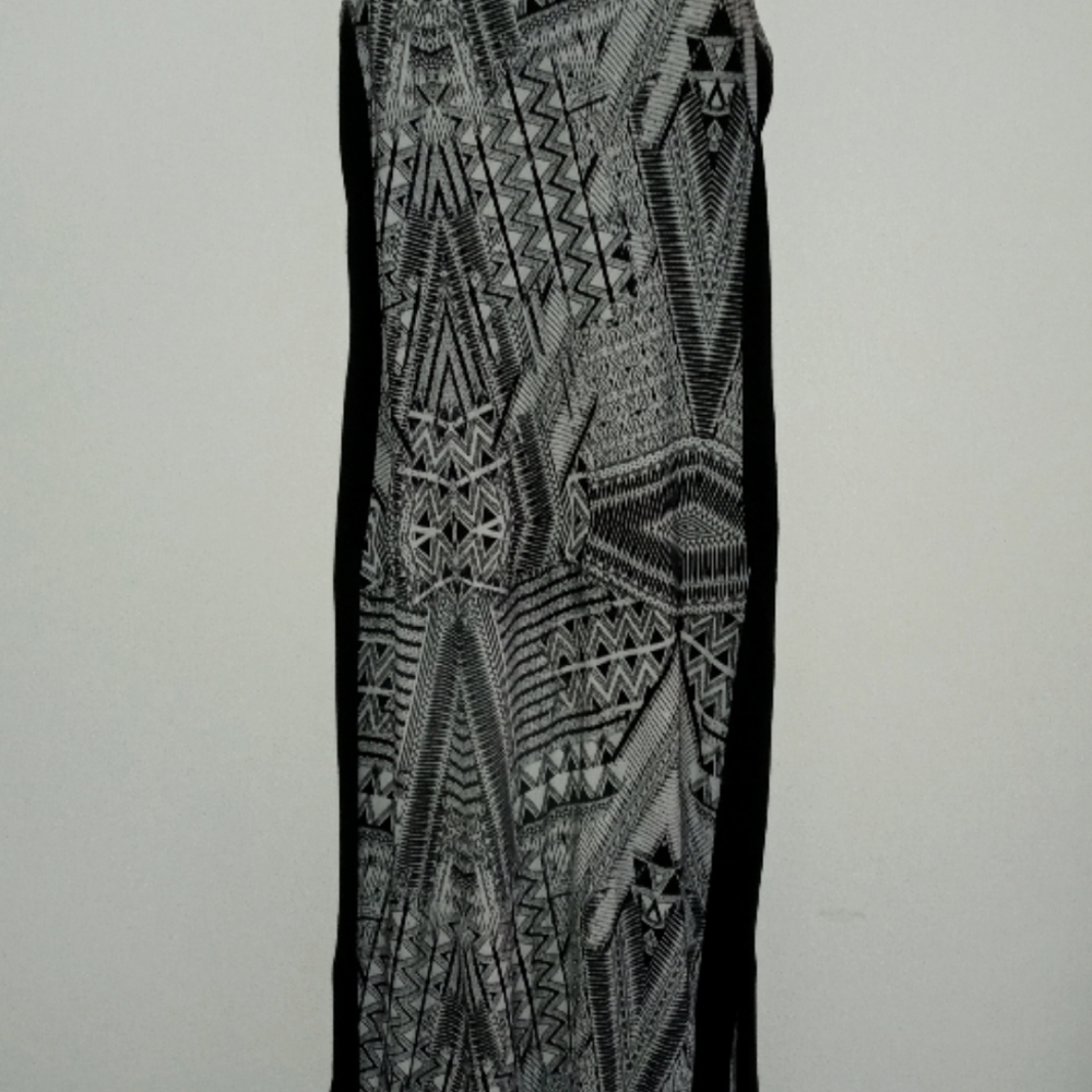 Hot Kiss large triabal print dress